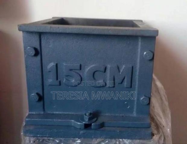Cast Iron 150mm  4 Part  Cube Mould