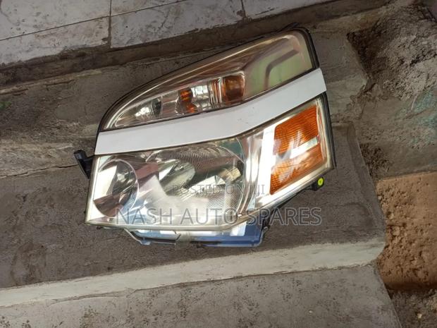 Voxy 2005 Headlight