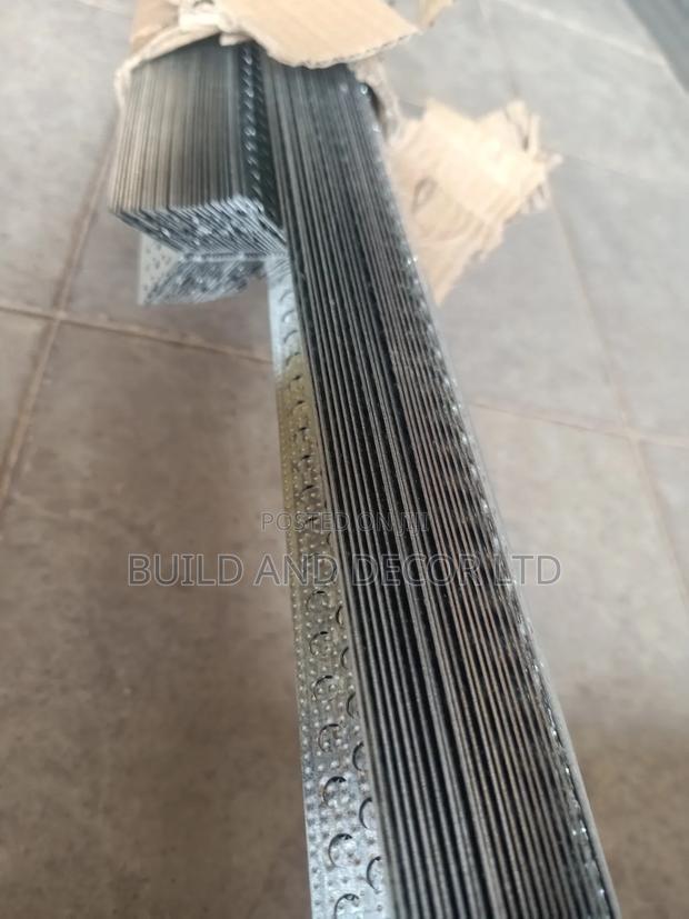 Gypsum Corner Beads With Holes (25*25*2500mm) - thumbnail 3