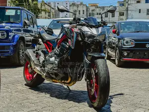 Kawasaki Z900 2018 Red