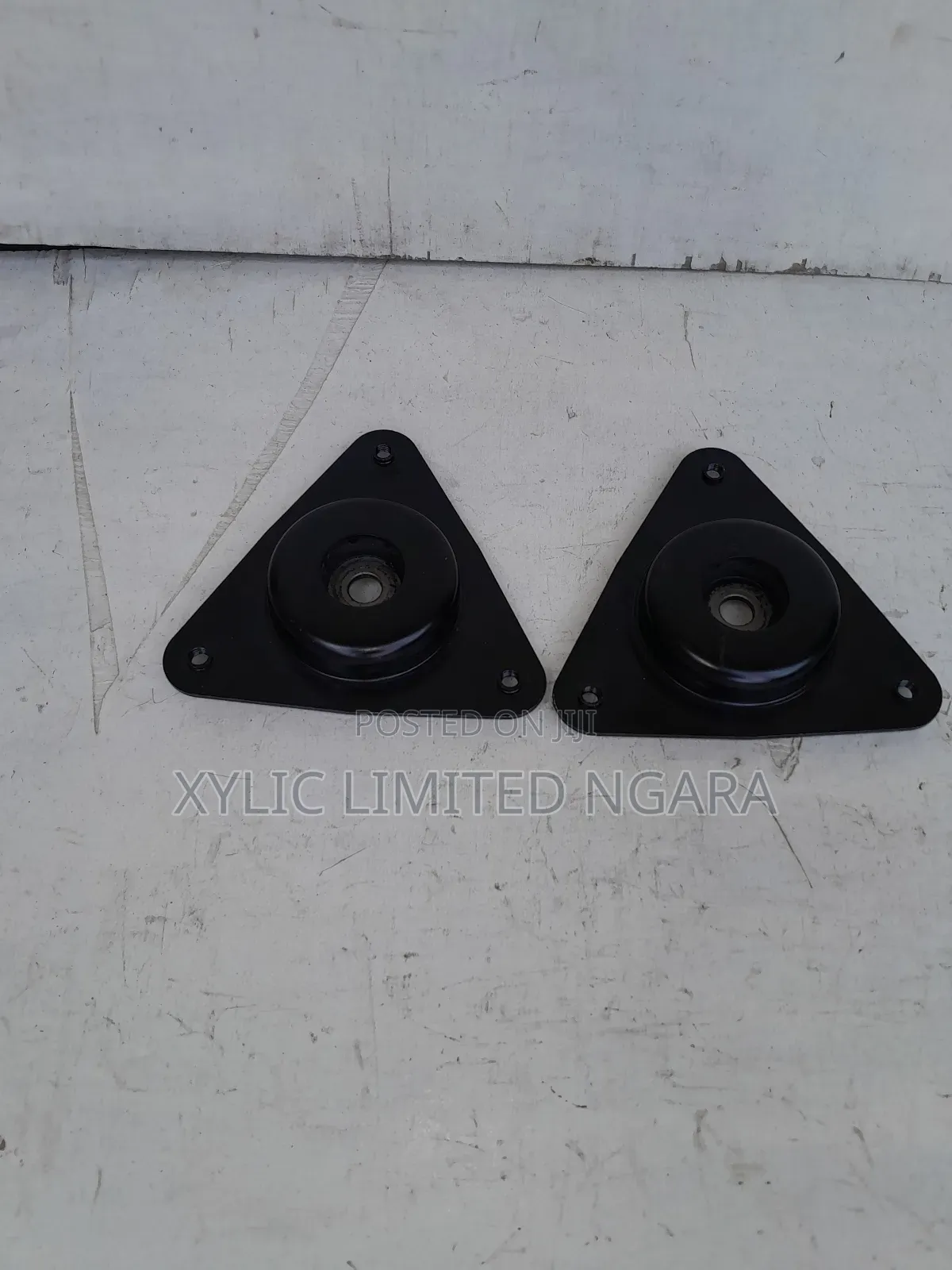 Nissan Xtrail T32 Front Shock Mounting