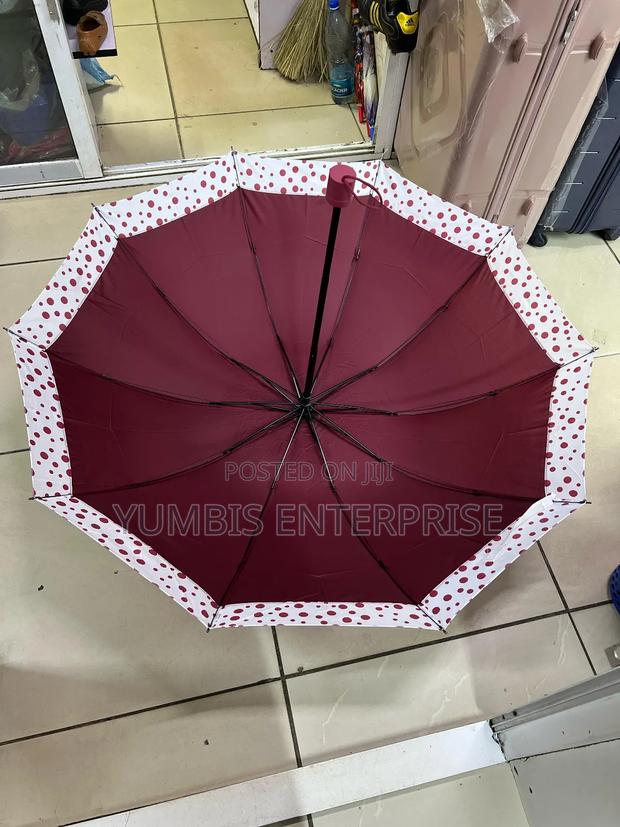 Maroon Umbrellas Foldable and Quality at 650 KSH Only - thumbnail 2