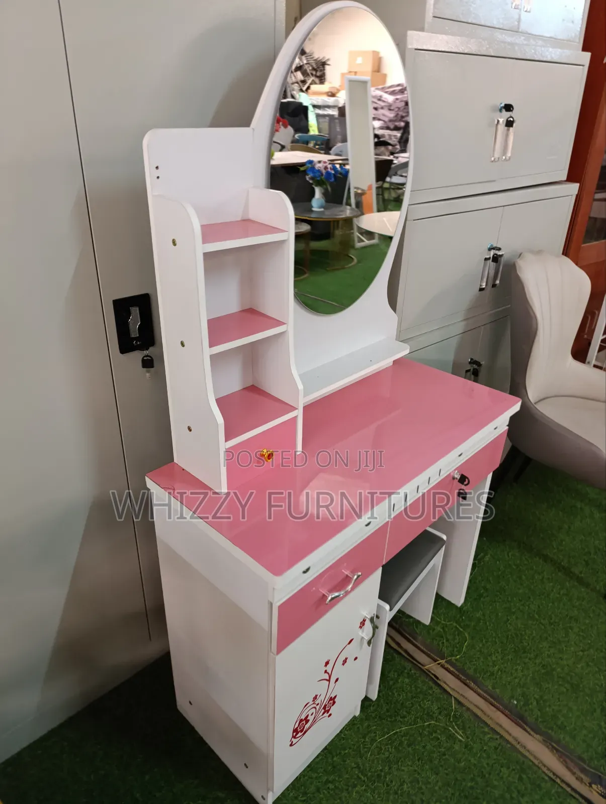 Sturdy Dressing Table