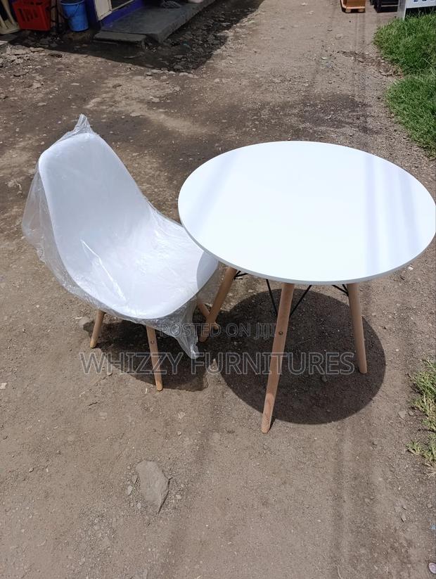 Stylish Hotel Table and Chair