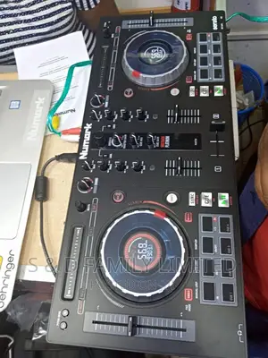 Numark Pro Platinum Fx