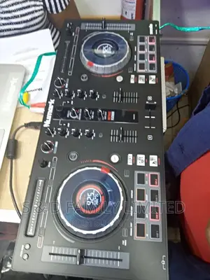Numark Pro Platinum Fx