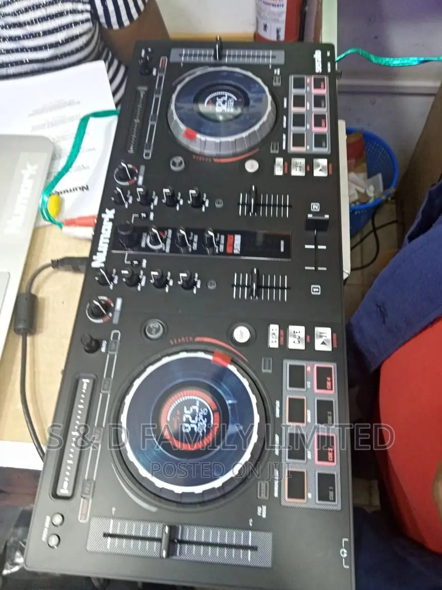 Numark Pro Platinum Fx