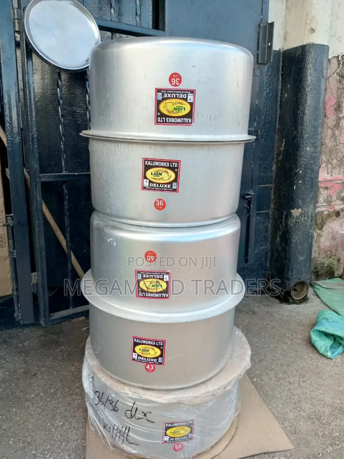 Kaluworks Sufuria 30 LTR With Lid/Aluminium Sufuria