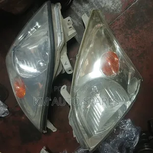 Toyota Land Cruiser Prado J120 Head Light.