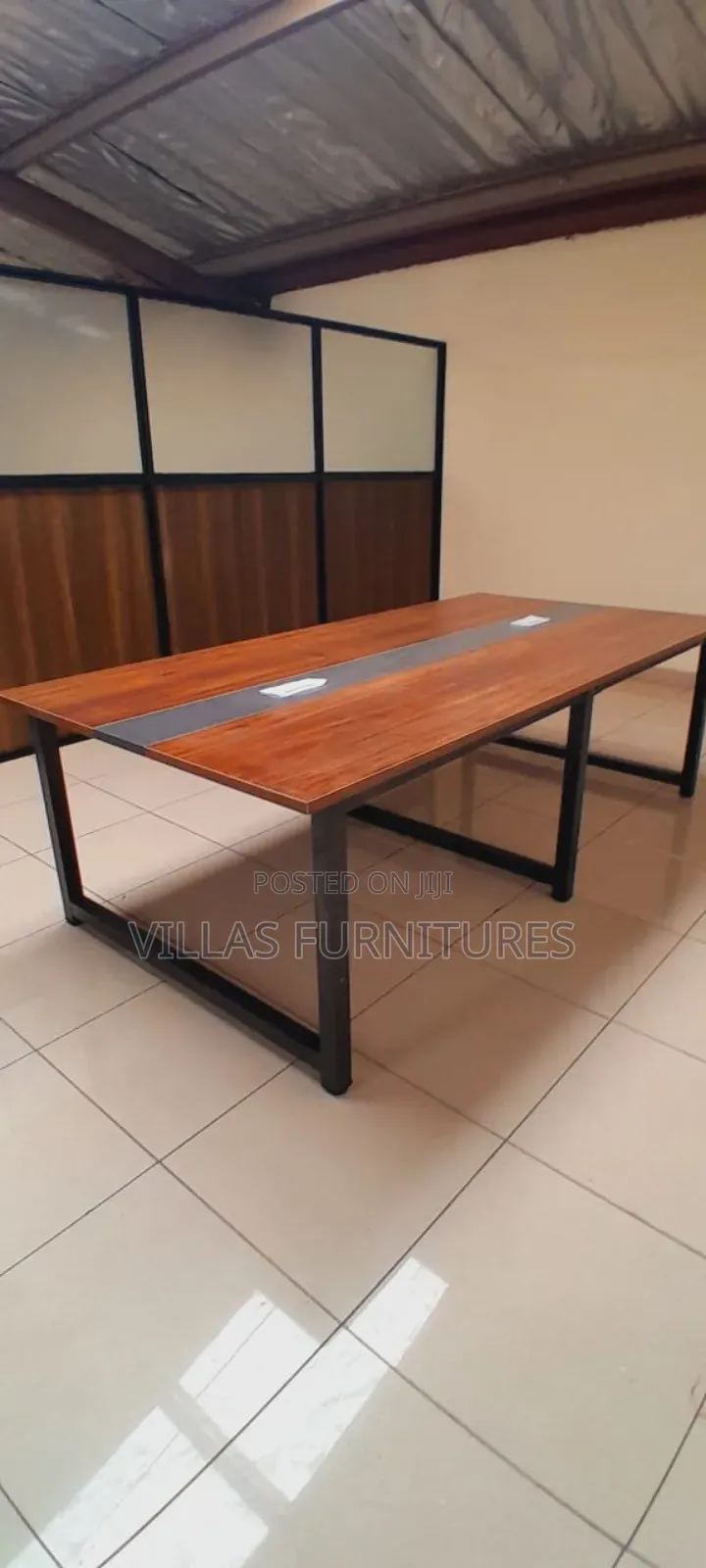 Executive Boardroom/Meeting Table
