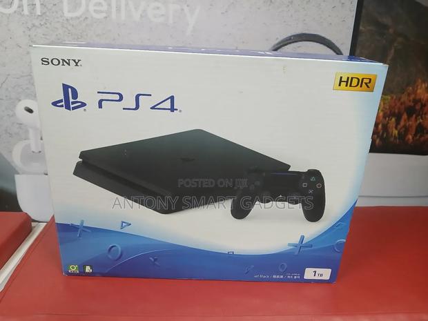 Playstation 4 Console Slim-1tb - thumbnail 3
