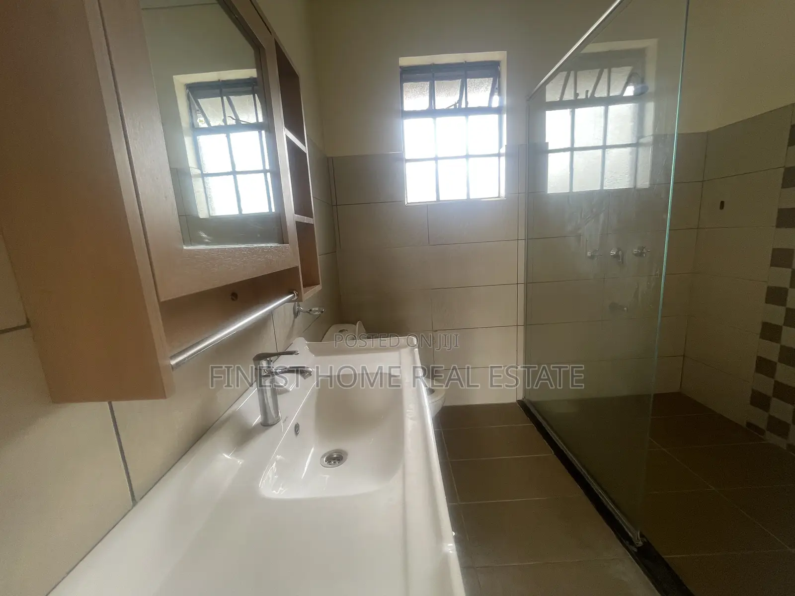 4bdrm Townhouse / Terrace in Chester, Athi River for rent