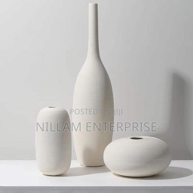 Simple Ceramic 3 in 1 Modern Home Decor Vase Set