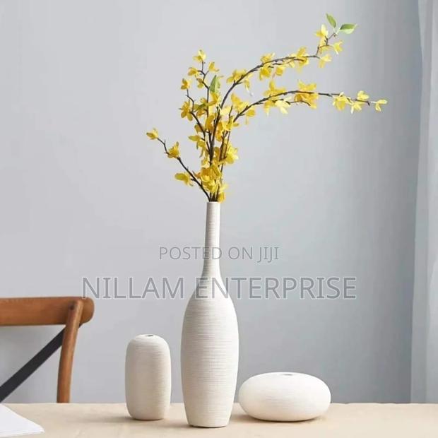 Simple Ceramic 3 in 1 Modern Home Decor Vase Set - thumbnail 3
