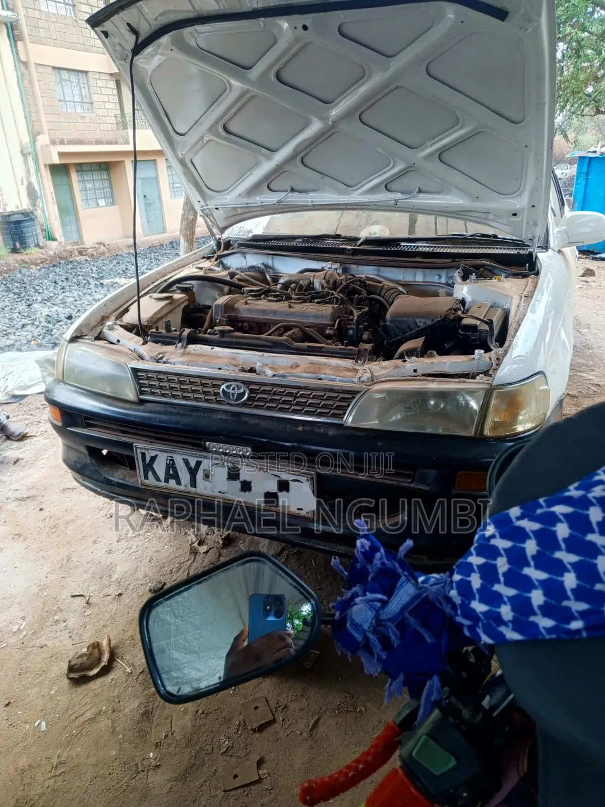 Toyota Corolla 1998 White