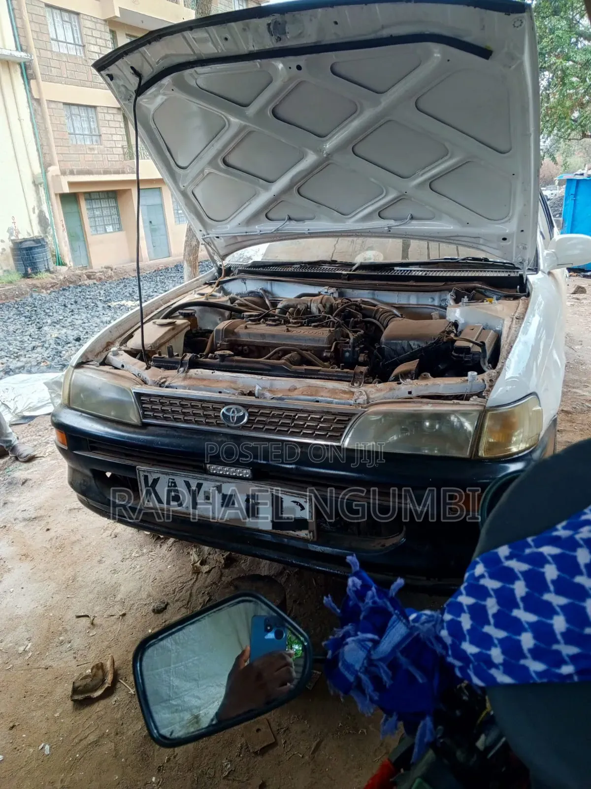 Toyota Corolla 1998 White