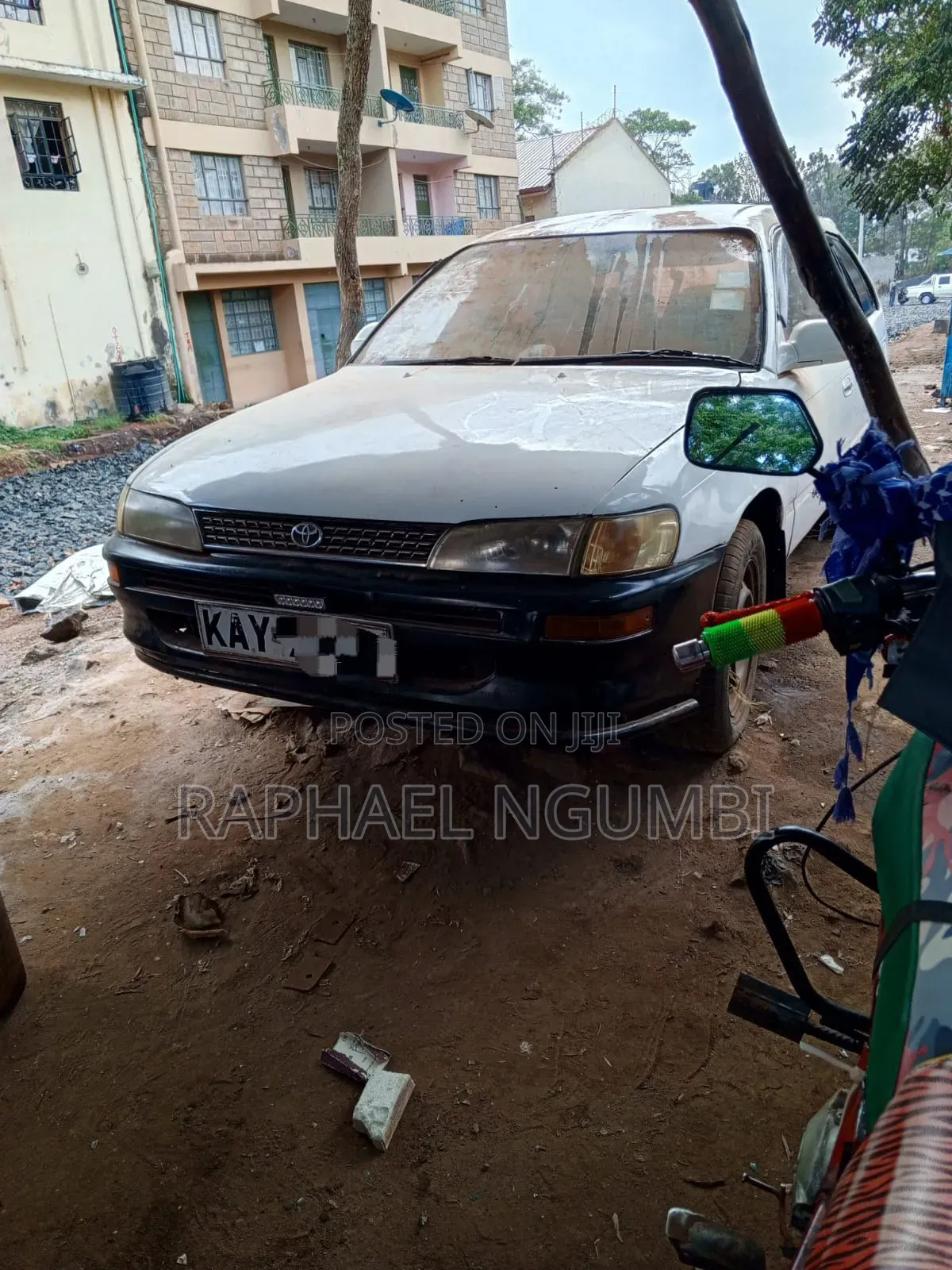 Toyota Corolla 1998 White