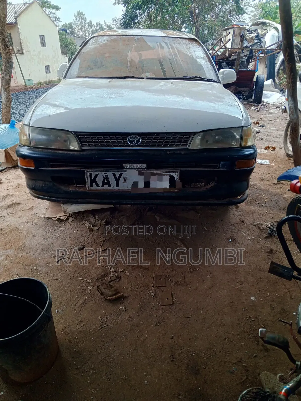 Toyota Corolla 1998 White
