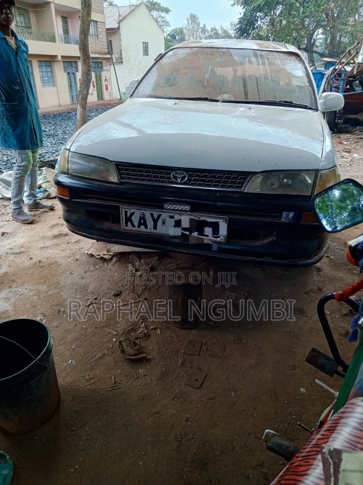 Toyota Corolla 1998 White