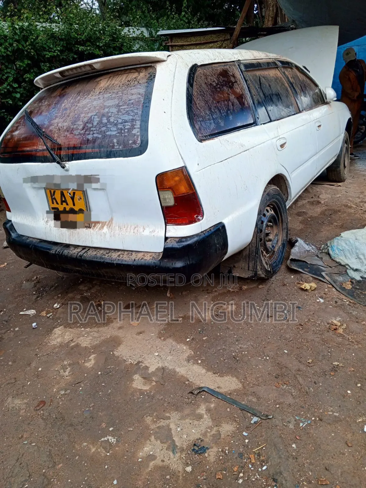 Toyota Corolla 1998 White