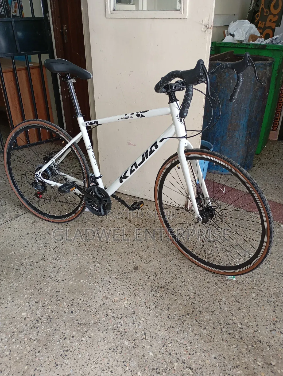 Size 27 Sport Racing Bicycle With Gear