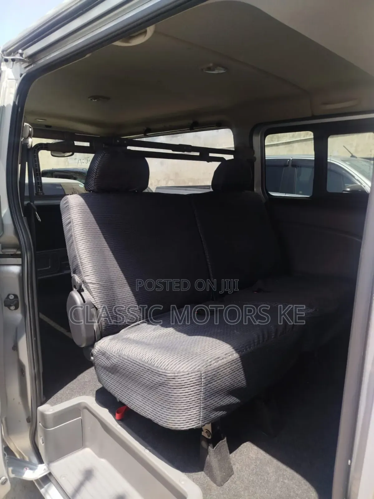 Nissan Caravan (Urvan) 2019 Silver