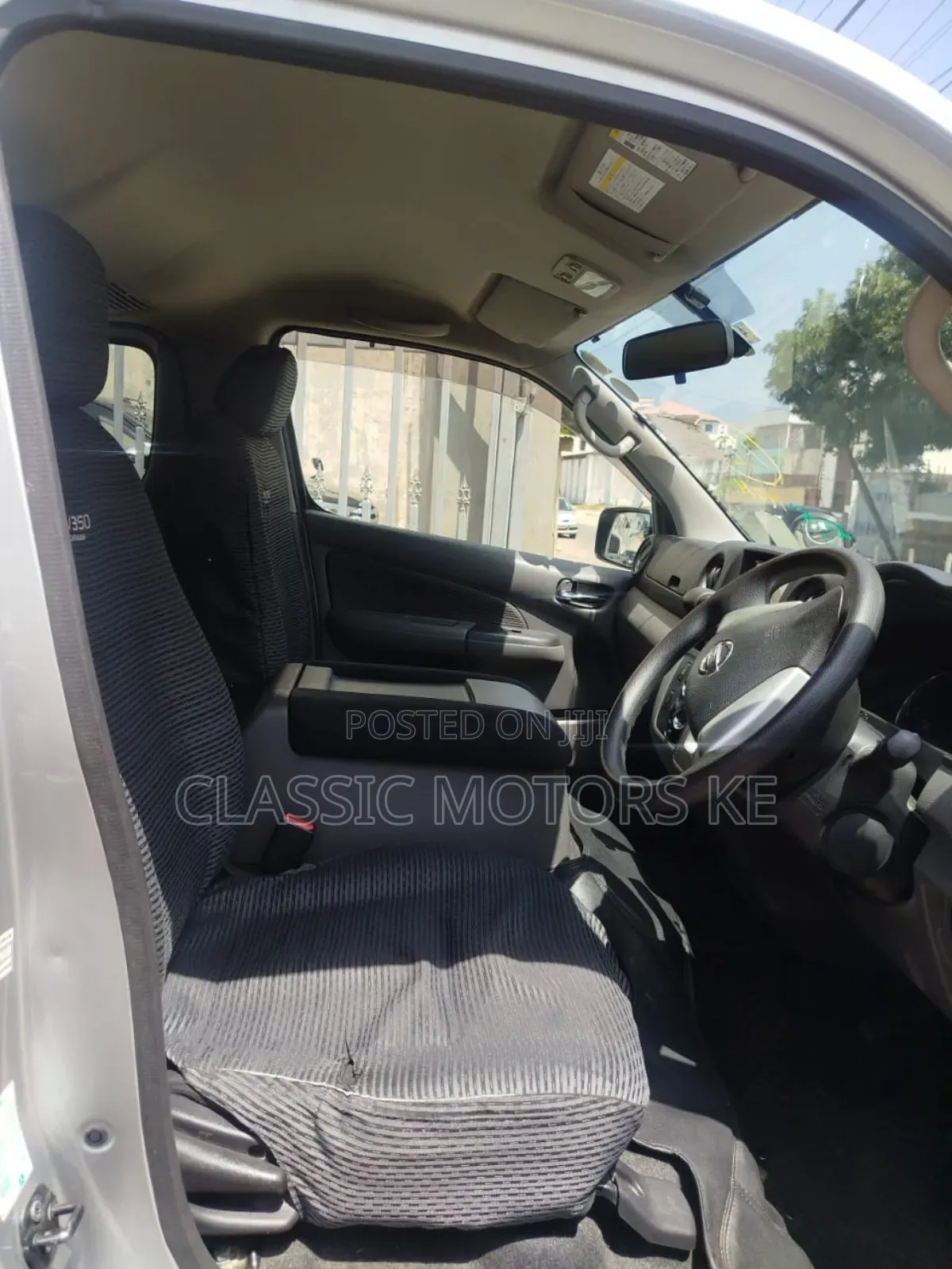Nissan Caravan (Urvan) 2019 Silver