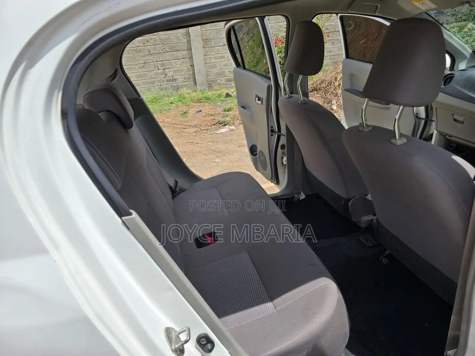 Daihatsu Mira 2016 White