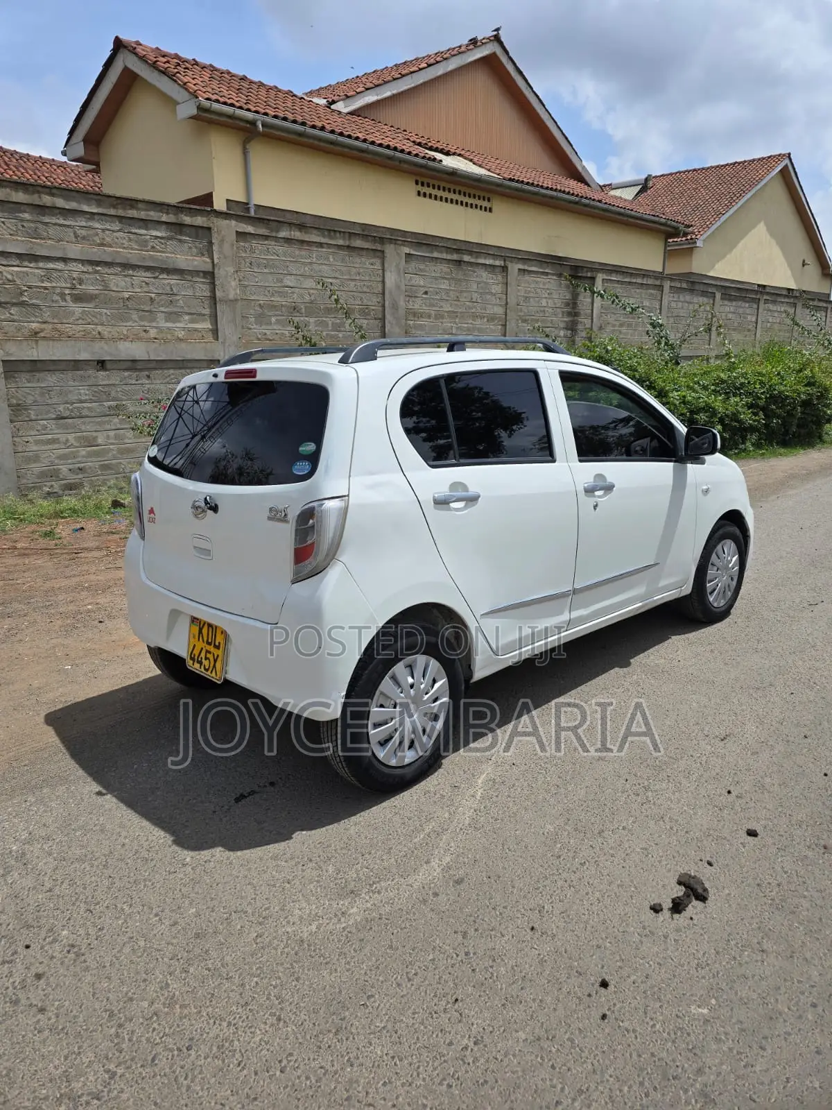 Daihatsu Mira 2016 White