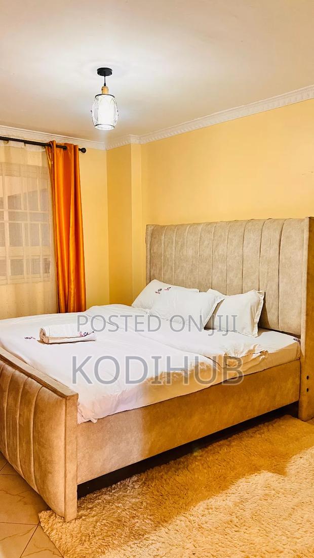 Beautiful 2 Bedroom - thumbnail 9