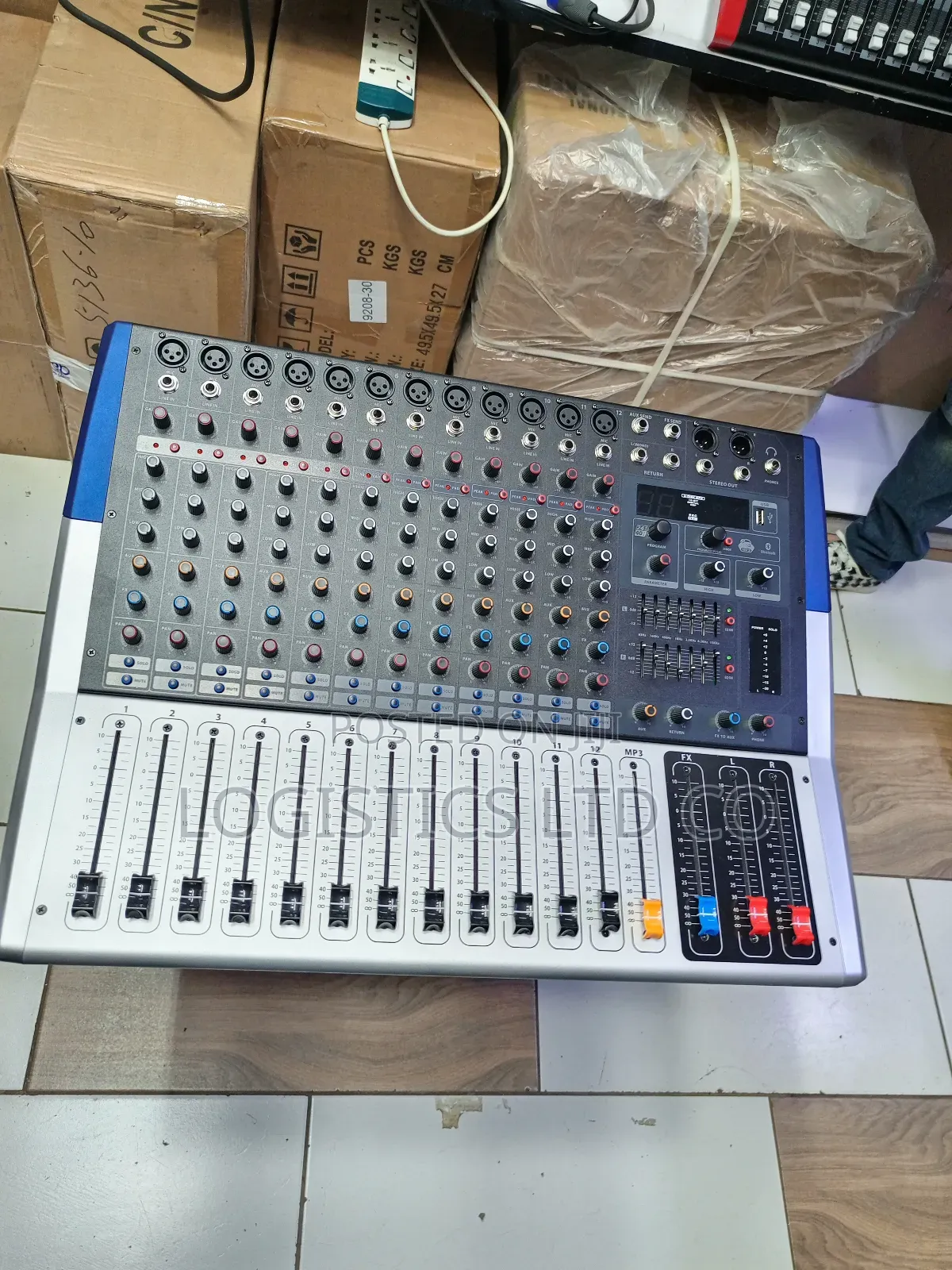 Soundcraft Kv120 Pro Mixer 12channel Powered Mixer