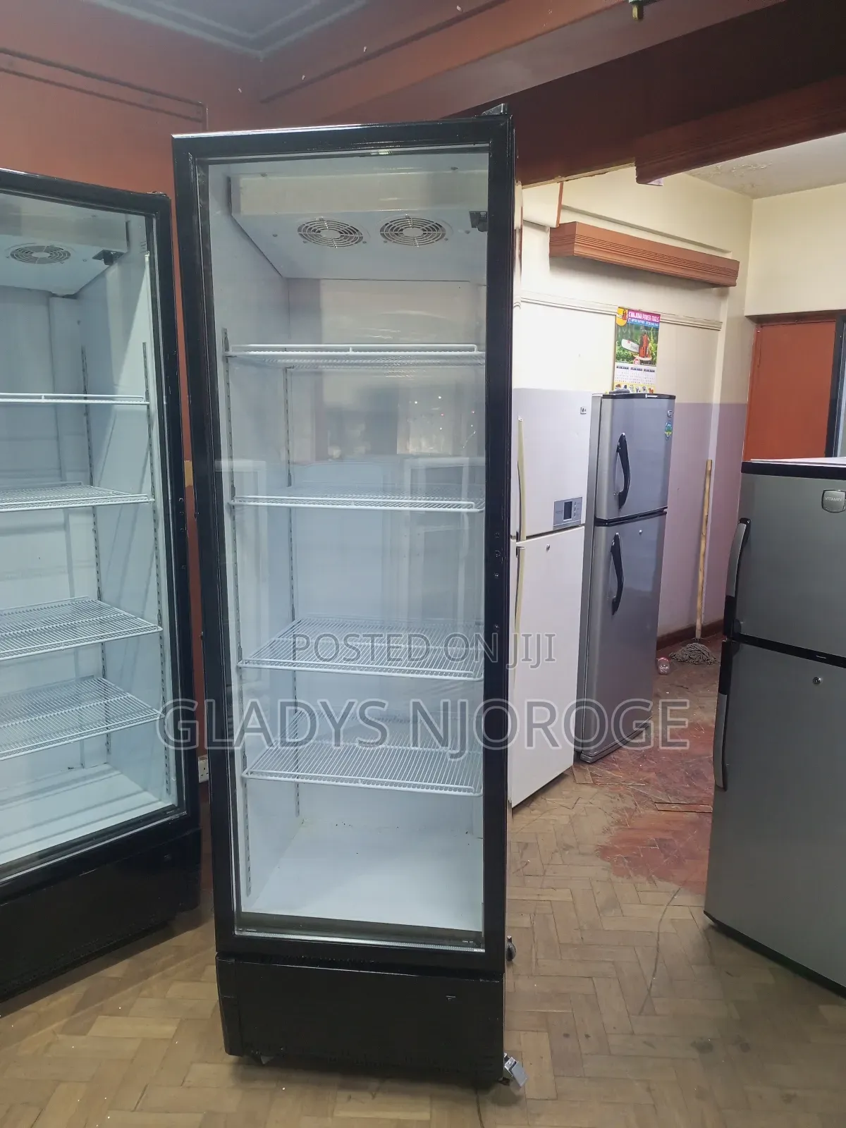 Quality Display Fridge 650l