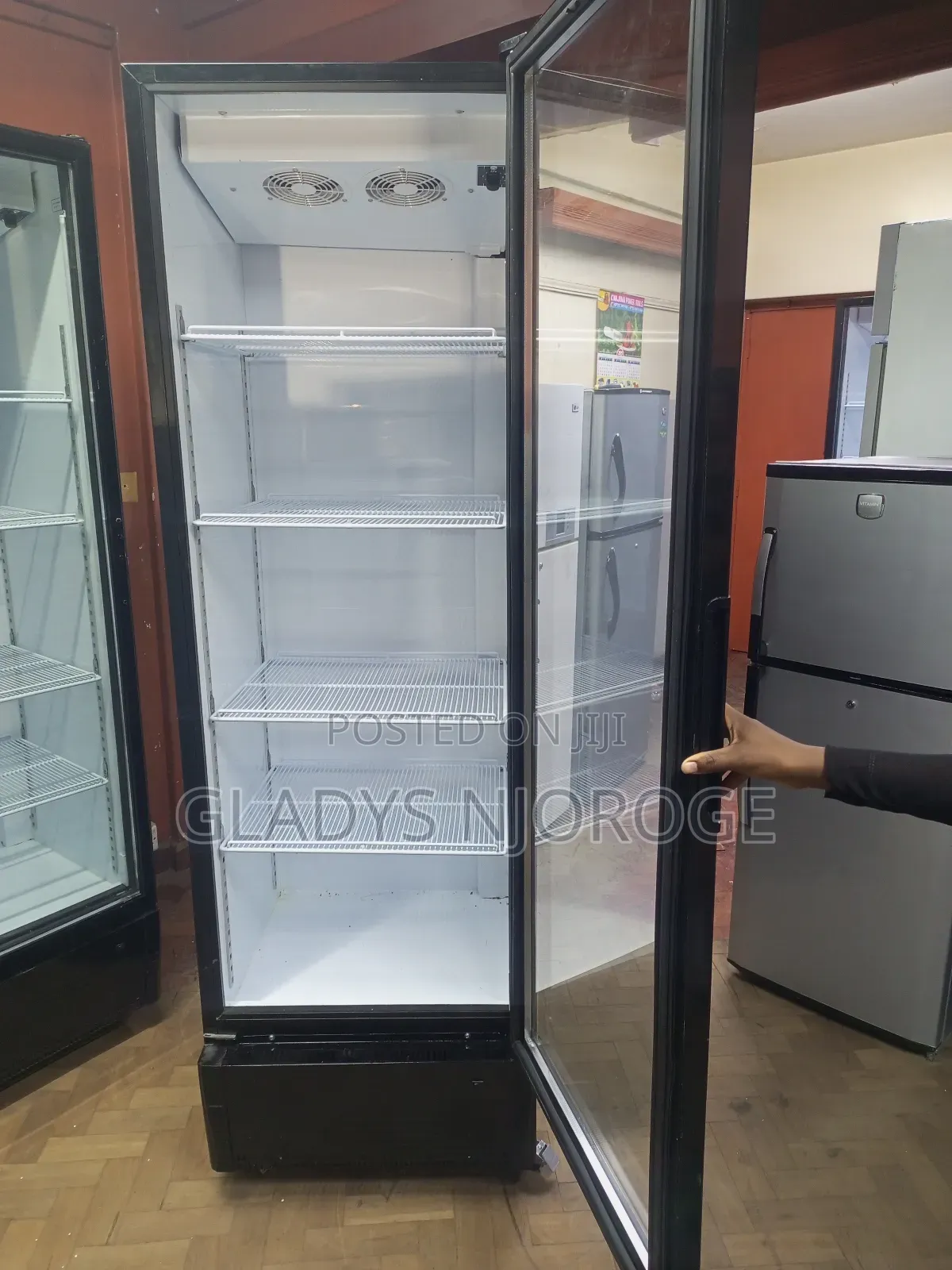 Quality Display Fridge 650l
