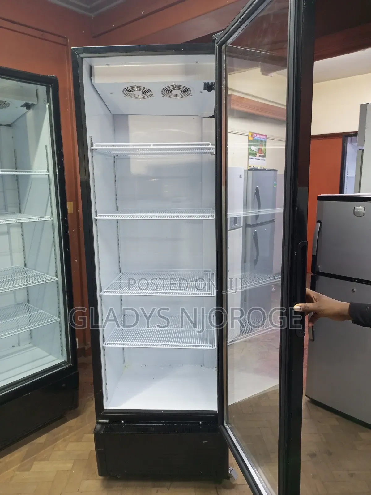 Quality Display Fridge 650l