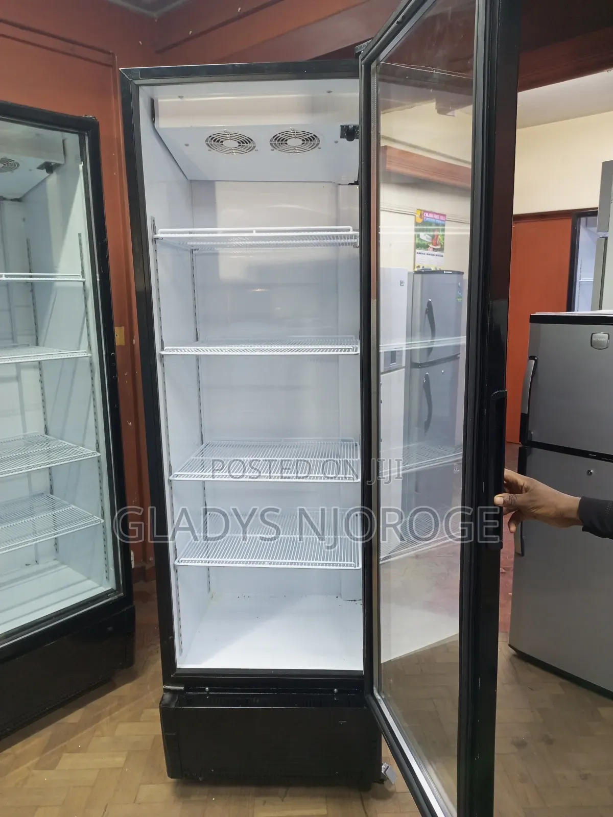 Quality Display Fridge 650l