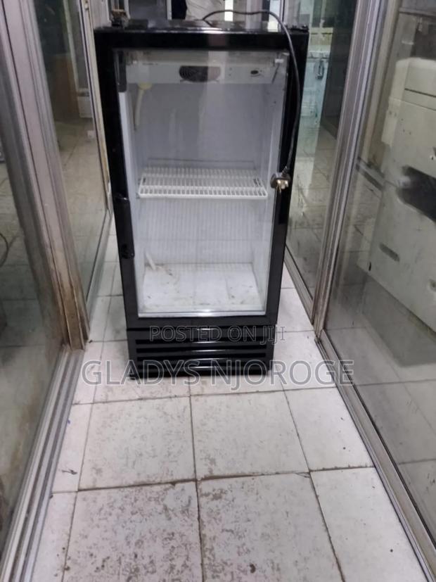 100l Display Fridge - thumbnail 3