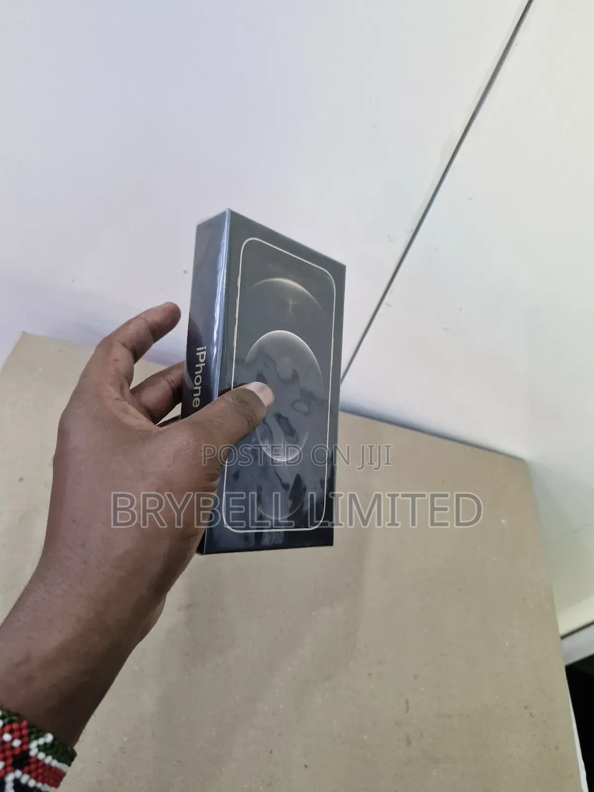 New Apple iPhone 12 Pro 256 GB Gold