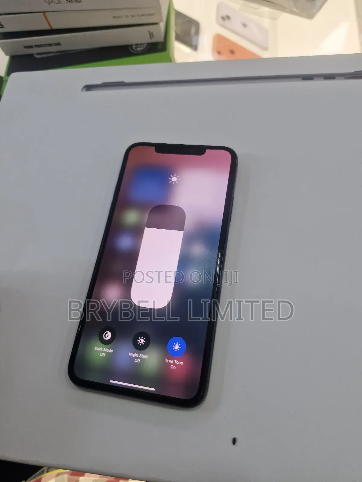 Apple iPhone 11 Pro Max 64 GB Green