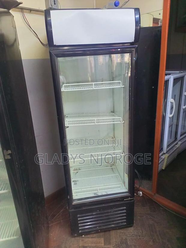 Neat Display Fridge - thumbnail 5