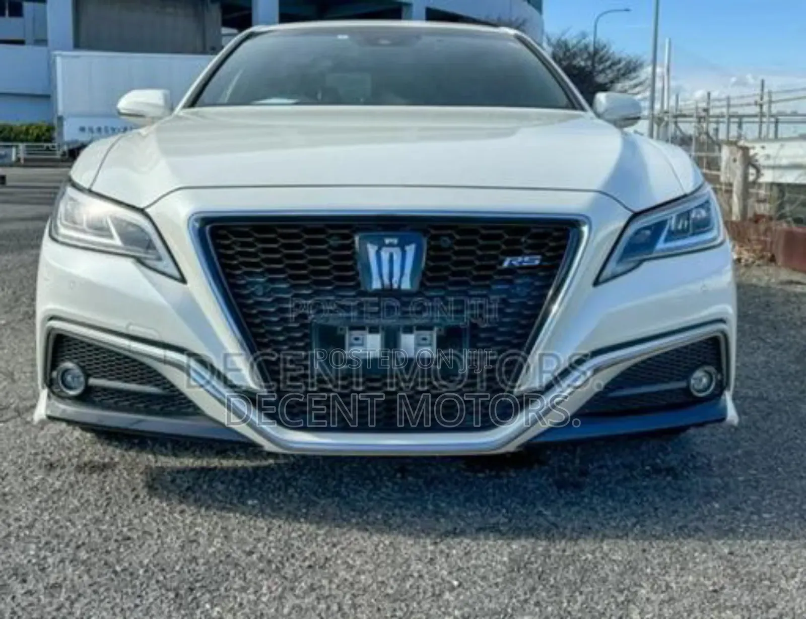 Toyota Crown 2019 White