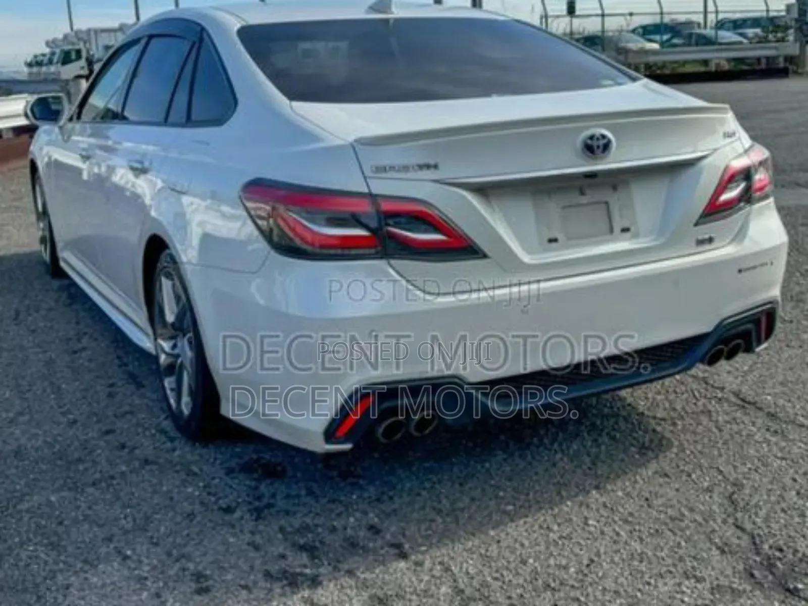 Toyota Crown 2019 White