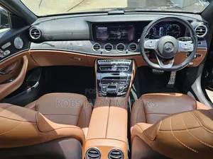 Mercedes-Benz E200 2019 Black