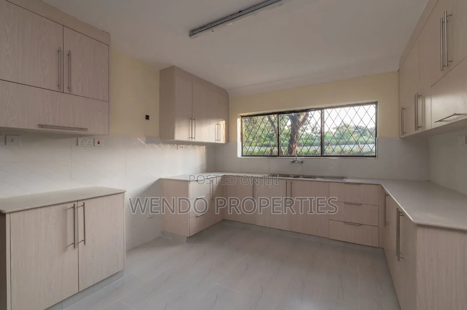 4bdrm Villa in Karen for rent