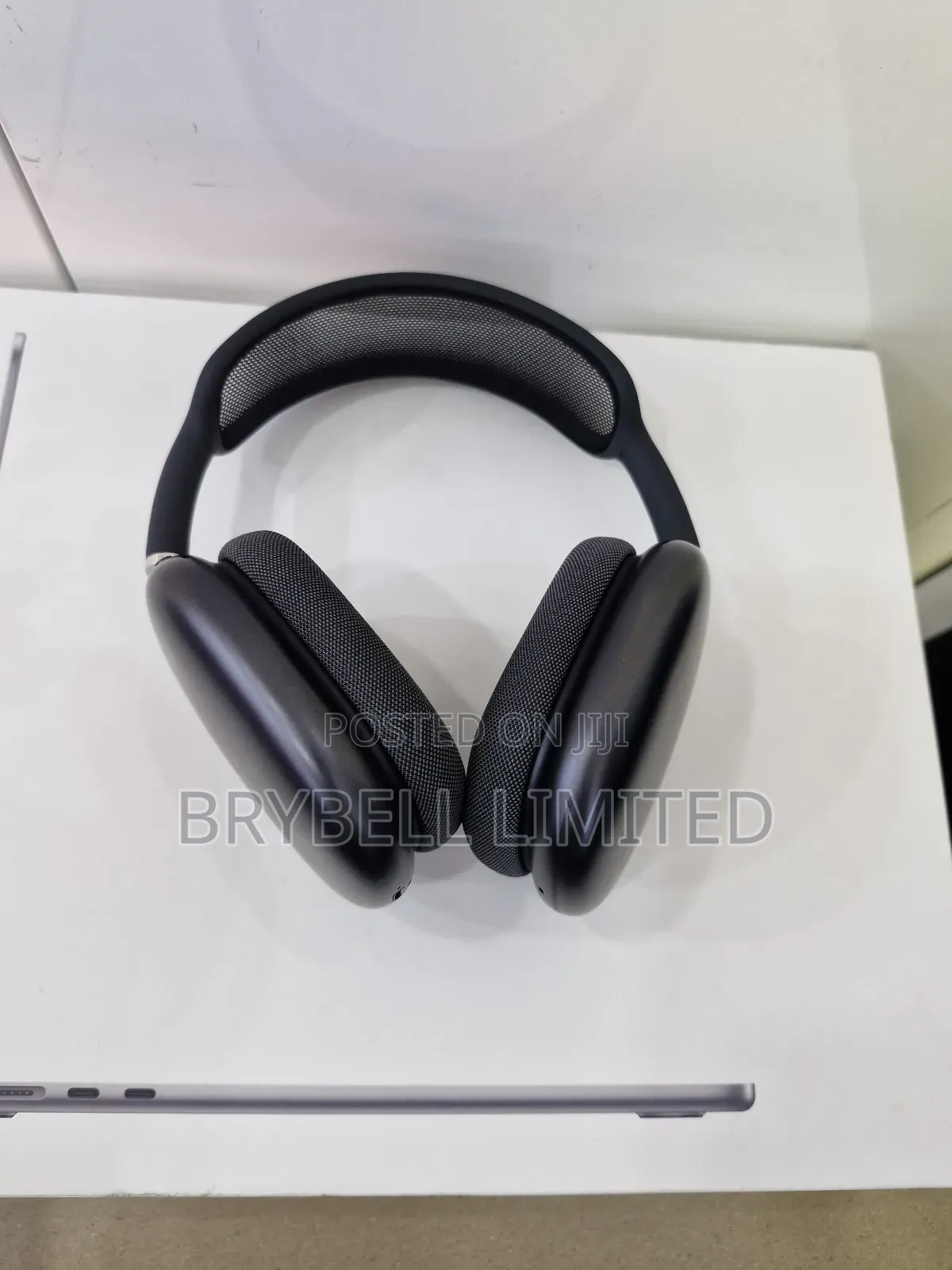 Original Apple Airpods Max, Black, Clean as New