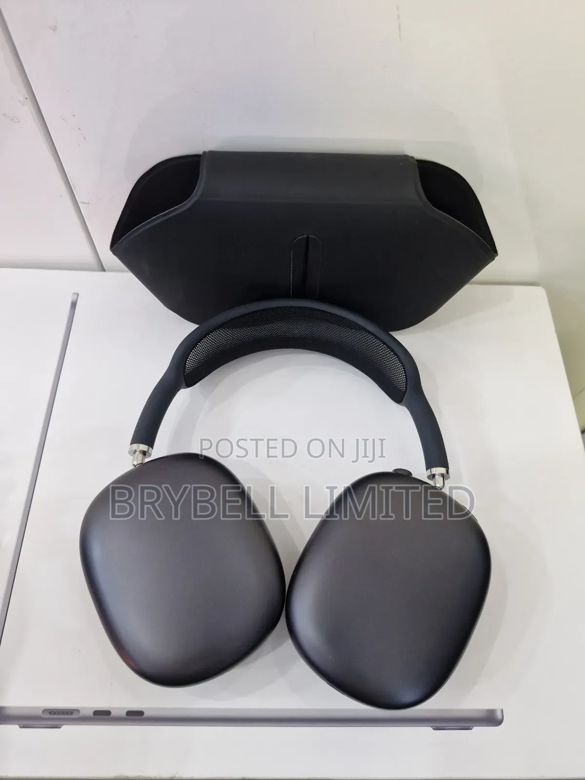 Original Apple Airpods Max, Black, Clean as New