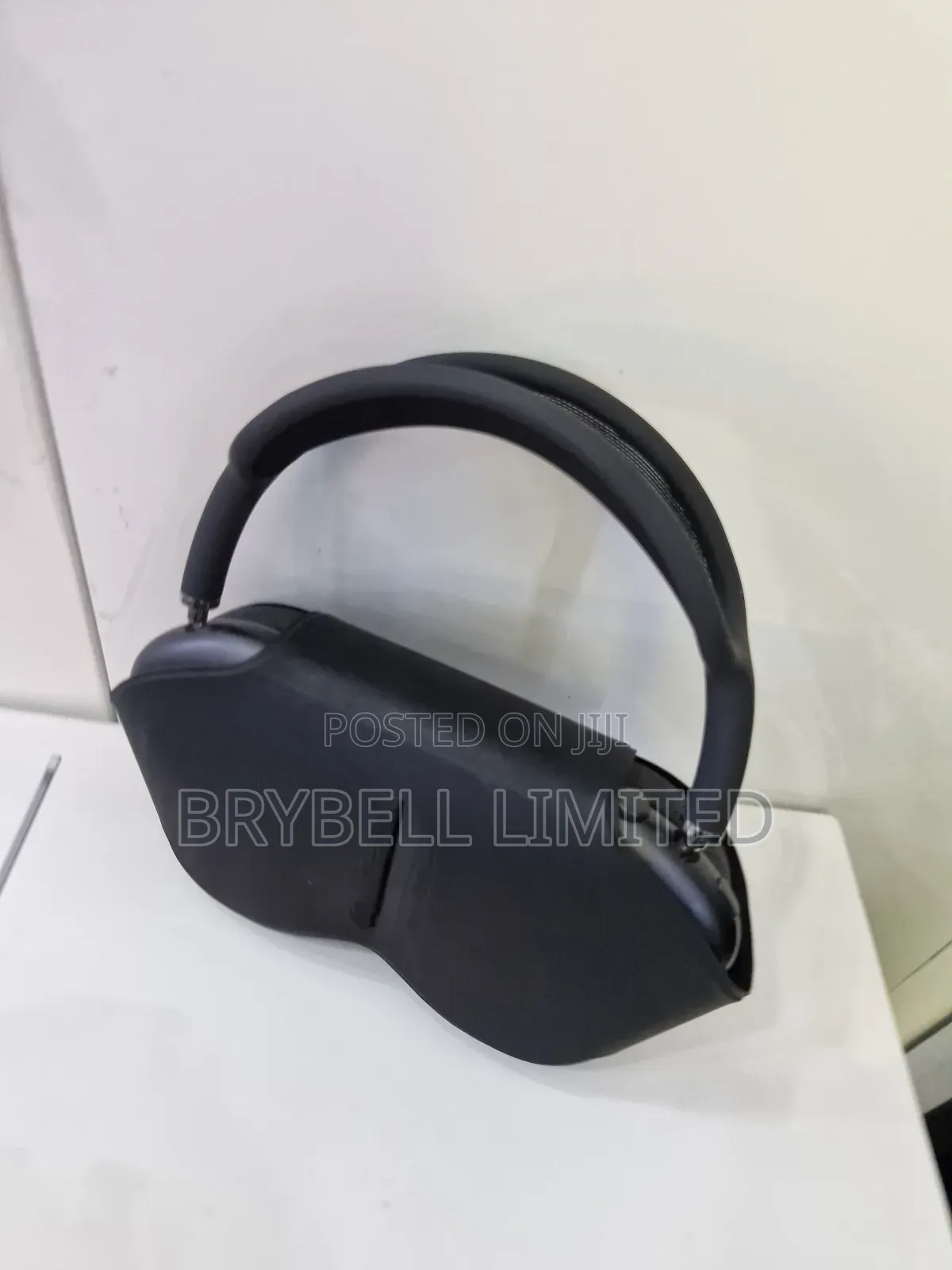 Original Apple Airpods Max, Black, Clean as New