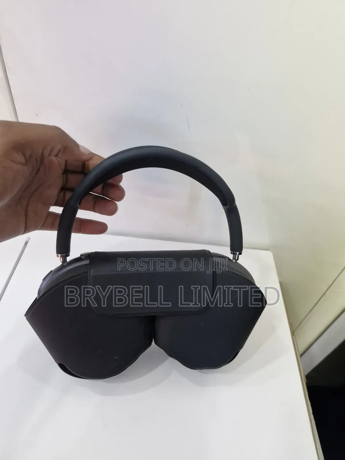 Original Apple Airpods Max, Black, Clean as New