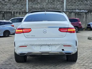 Mercedes-Benz GLE-Class GLE 350d 4MATIC 2018 White