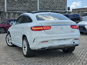 Mercedes-Benz GLE-Class GLE 350d 4MATIC 2018 White