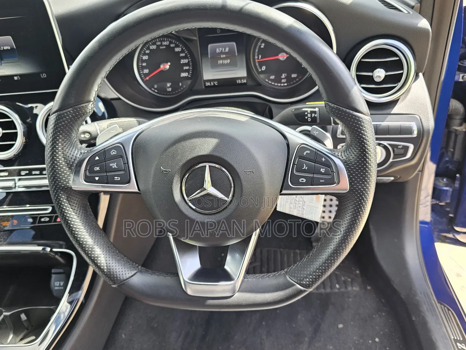 Mercedes-Benz C180 2018 Blue